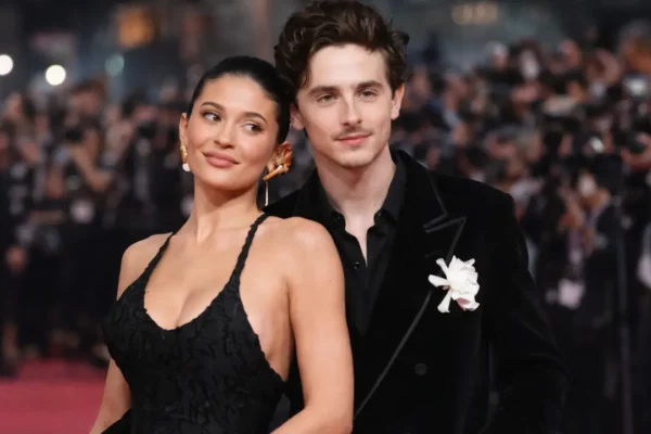 timothee chalamet girlfriend